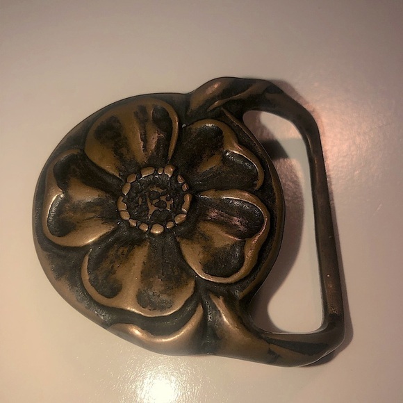 VTG 70s Tech Ether Guild Windflower Solid Brass Belt Buckle 2.6” x 1.9” - Picture 2 of 6